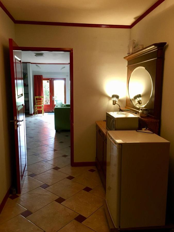 B&B Op Landgoed Koepeltjesplaats Gaast Luaran gambar