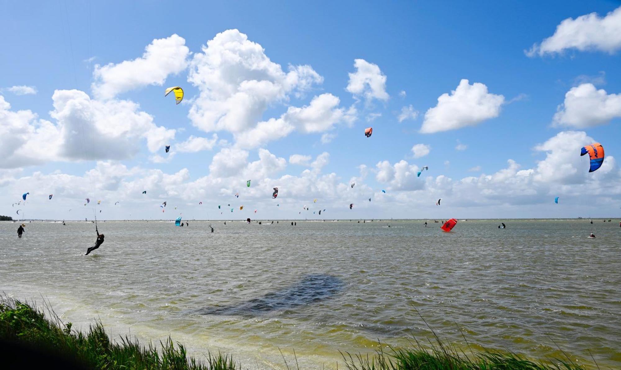 B&B Op Landgoed Koepeltjesplaats Gaast Luaran gambar